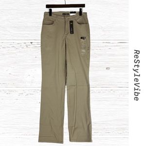 LEE Women’s Size 6 Tall Pants Khakis Relaxed Fit Straight Leg NWT Stretch Long